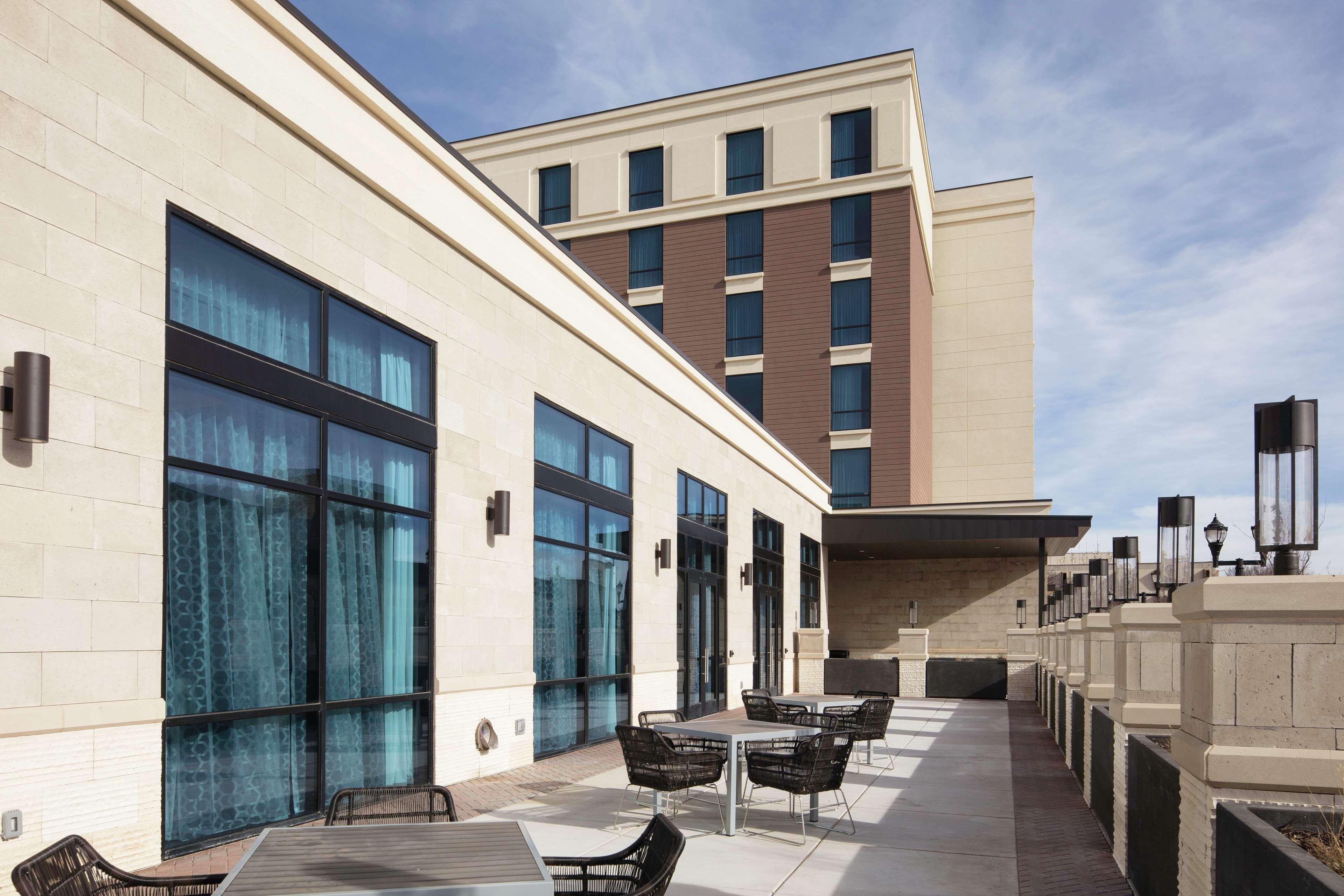 Embassy Suites Amarillo Downtown Exterior foto